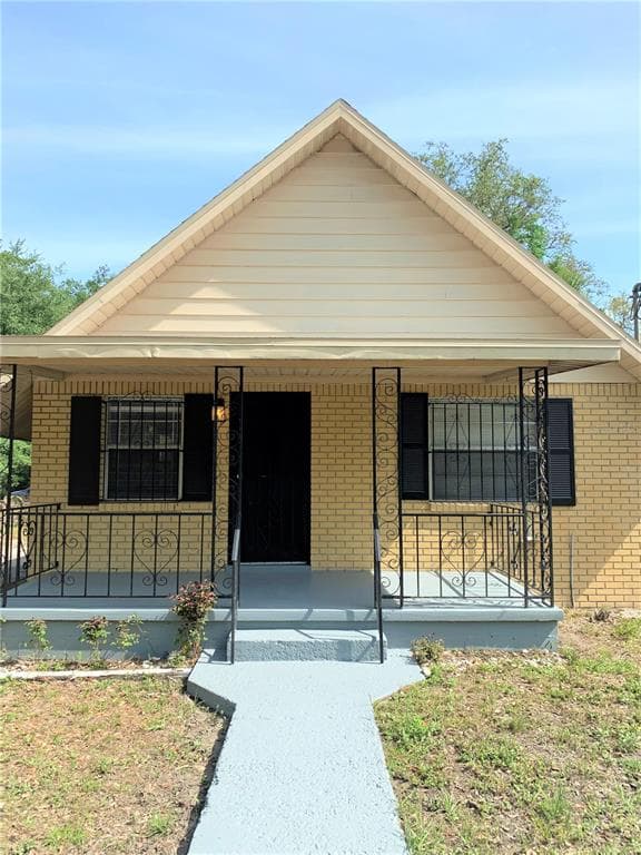 2004 E GENESEE STREET TAMPA, FL 33610