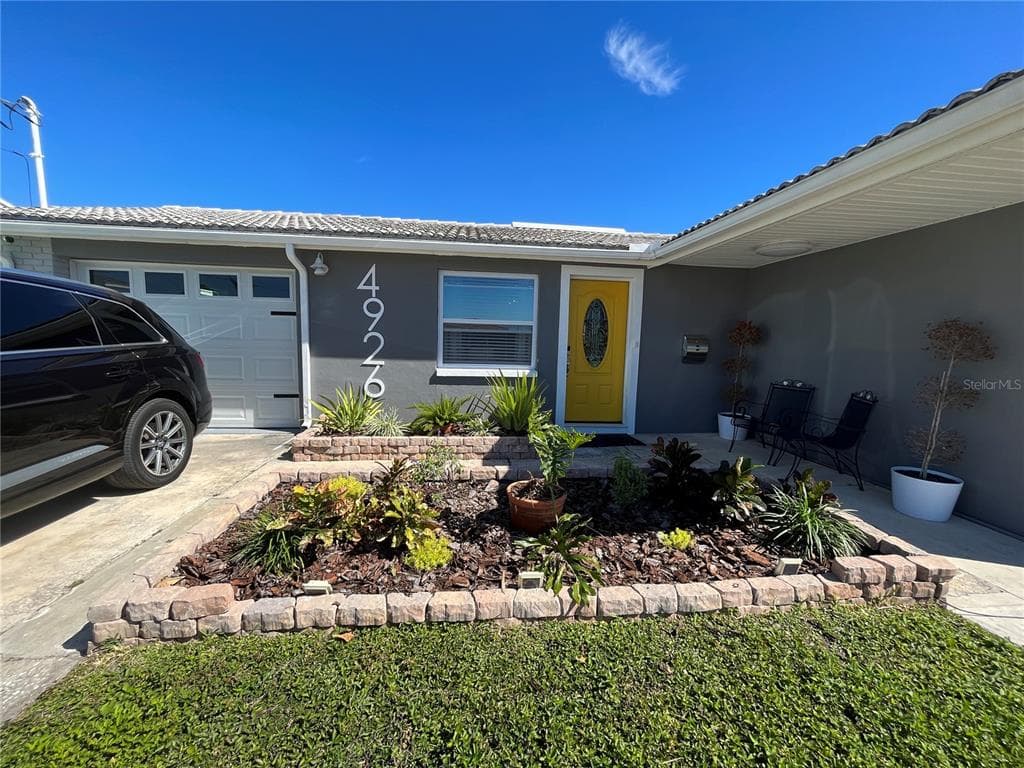 4926 BLUE HERON DRIVE NEW PORT RICHEY, FL 34652