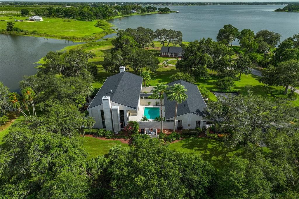 1015 STATE ROAD 540 W WINTER HAVEN, FL 33880