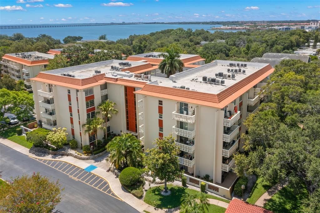 2630 PEARCE DRIVE UNIT 404 CLEARWATER, FL 33764