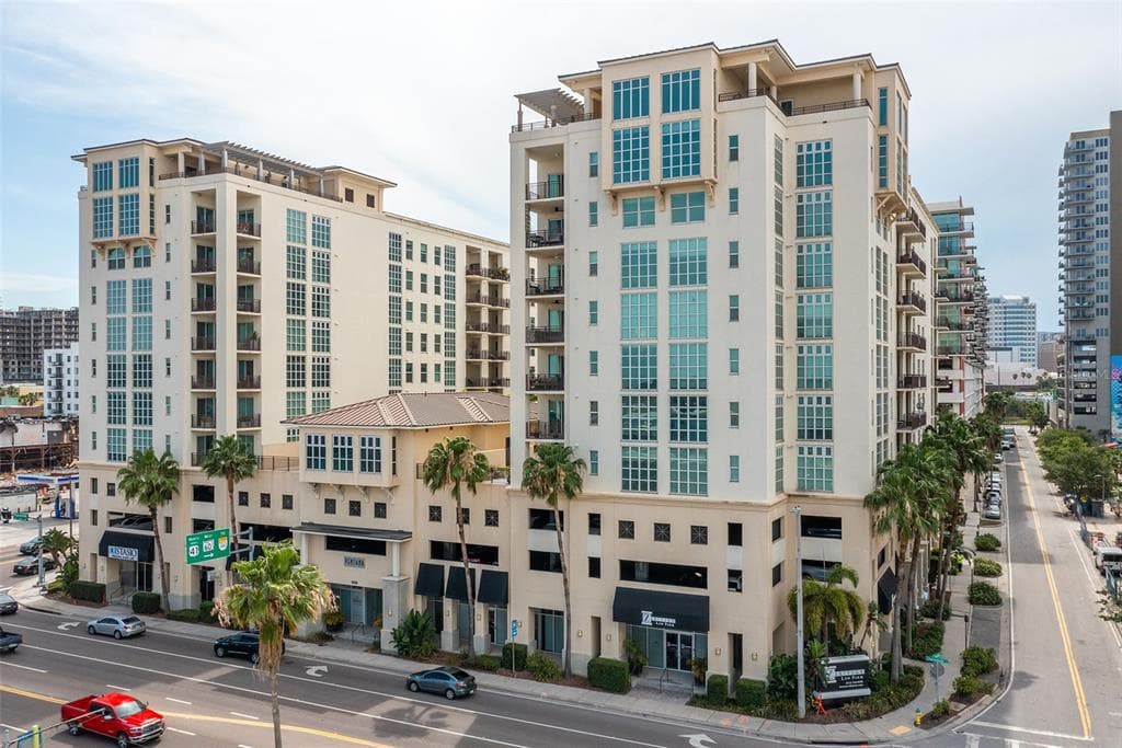 1227 E MADISON STREET UNIT 905 TAMPA, FL 33602