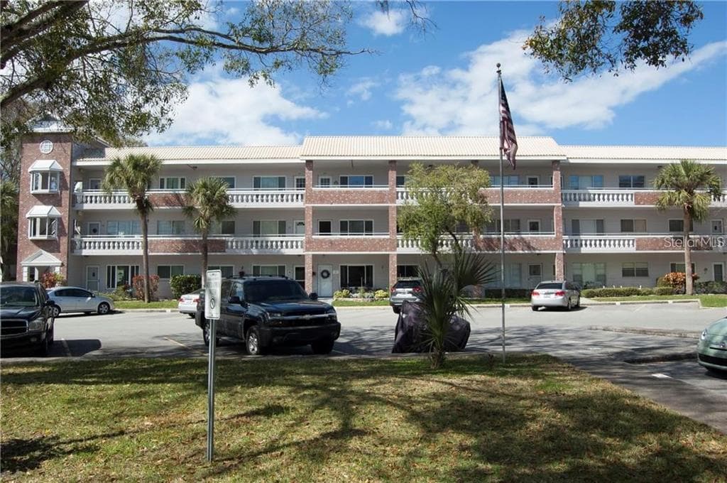 2460 PERSIAN DRIVE UNIT 34 CLEARWATER, FL 33763