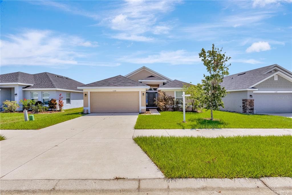 1200 KELLOGG DRIVE TAVARES, FL 32778