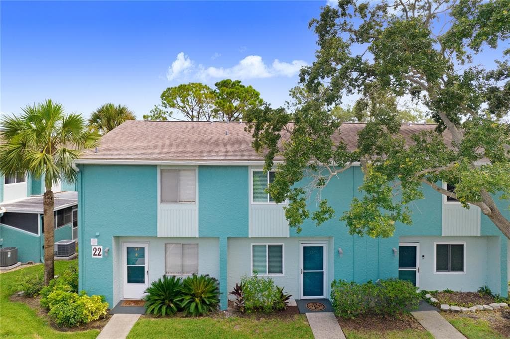 151 114TH AVENUE NE UNIT 151 ST PETERSBURG, FL 33716