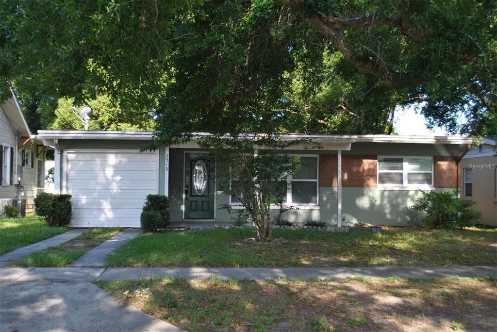 2510 AMHERST AVENUE ORLANDO, FL 32804