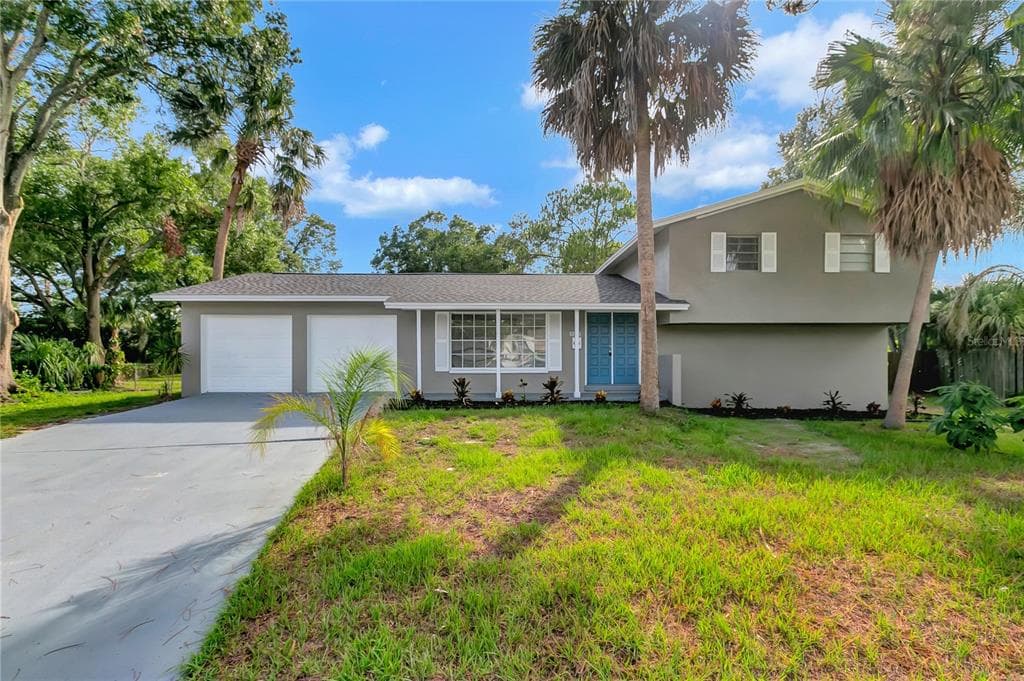 8323 W HIAWATHA STREET TAMPA, FL 33615