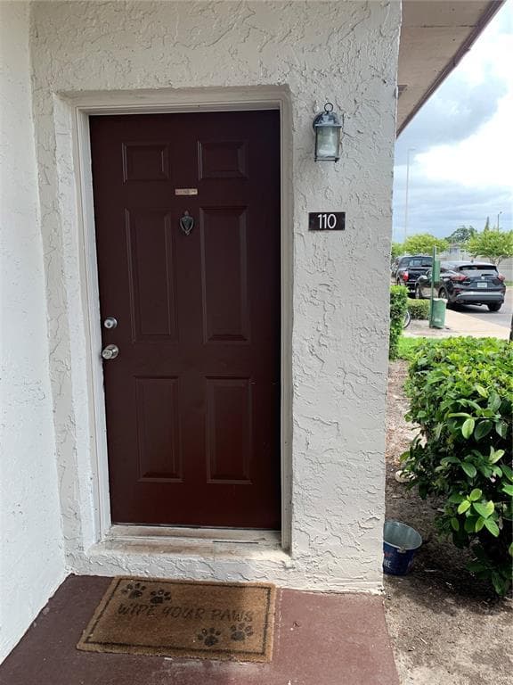 9109 W HILLSBOROUGH AVENUE UNIT J110 TAMPA, FL 33615