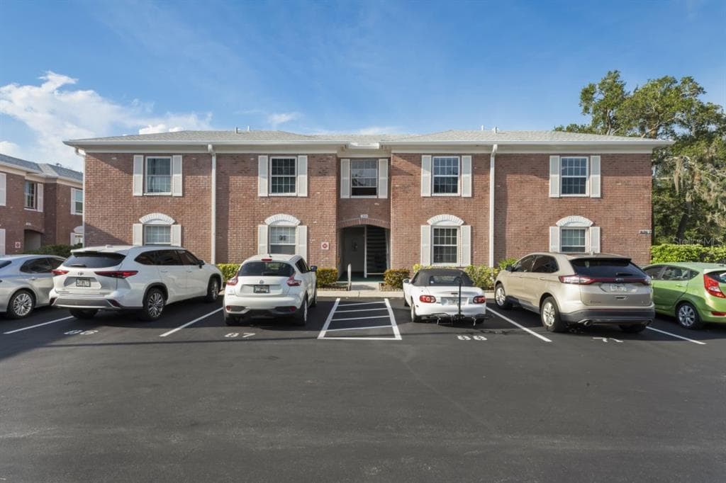3894 37TH STREET S UNIT 44 ST PETERSBURG, FL 33711