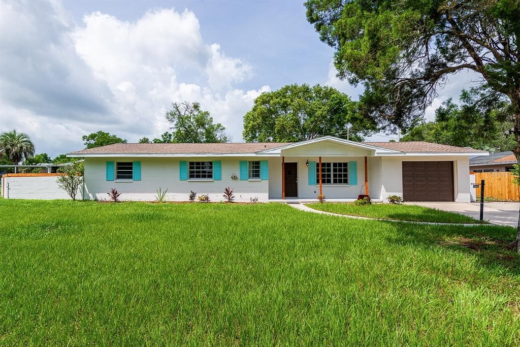 39154 PARK DRIVE ZEPHYRHILLS, FL 33542