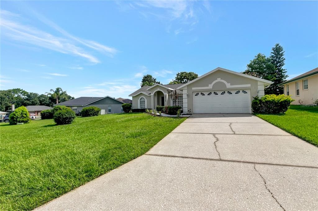 5815 DANTERBURY COURT LAKELAND, FL 33810