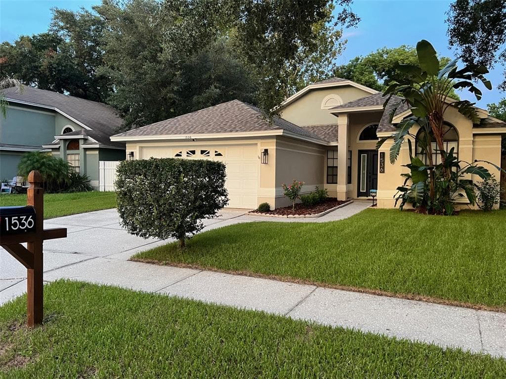 1536 TAILOR ROAD LUTZ, FL 33559