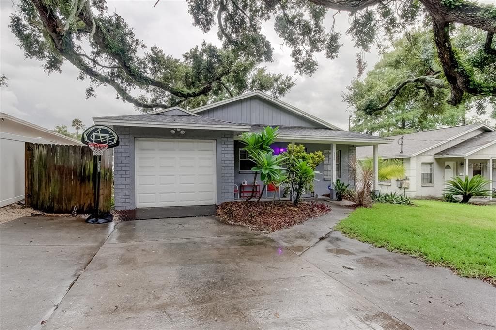 328 W WILDER AVENUE TAMPA, FL 33603