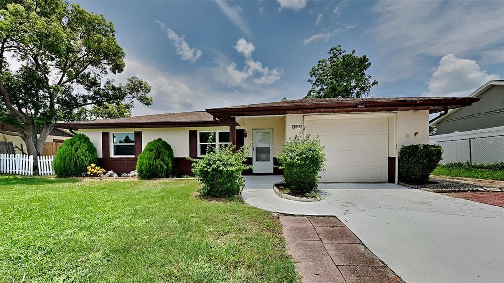 1932 URBANA AVENUE DELTONA, FL 32725