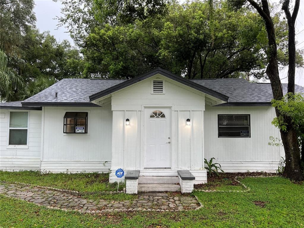 38002 DIXIE AVENUE DADE CITY, FL 33525