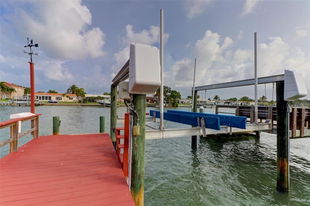 573 BOCA CIEGA POINT BOULEVARD N UNIT 2603 ST PETERSBURG, FL 33708