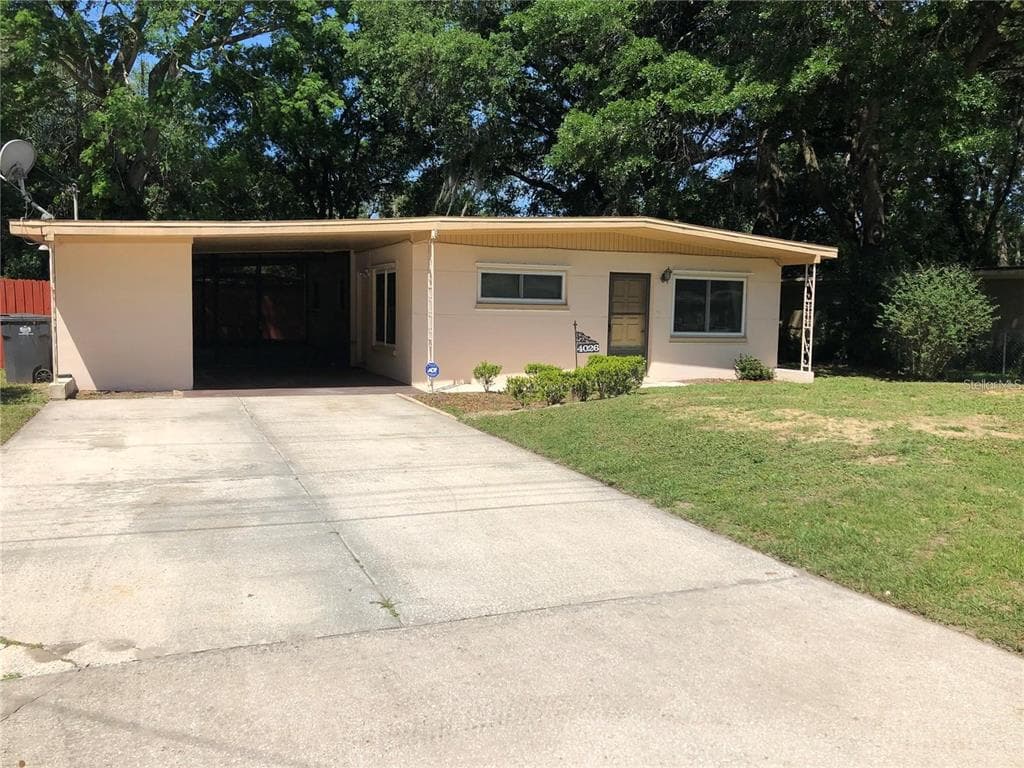 4026 MCLANE DRIVE TAMPA, FL 33610