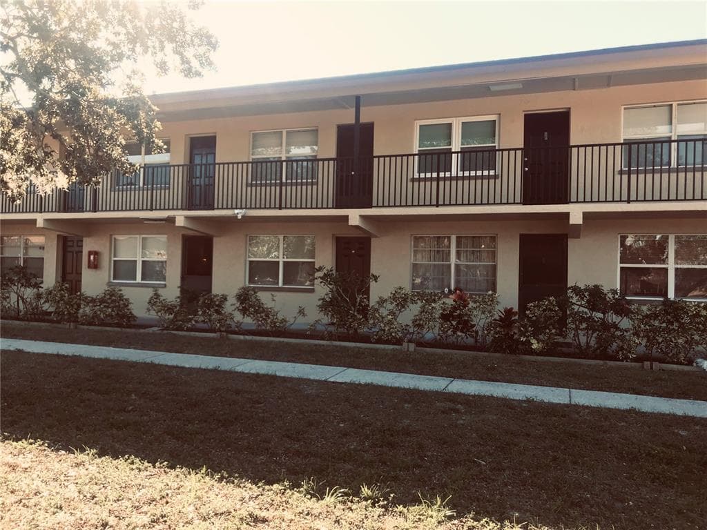 2501 HARN BOULEVARD UNIT H33 CLEARWATER, FL 33764