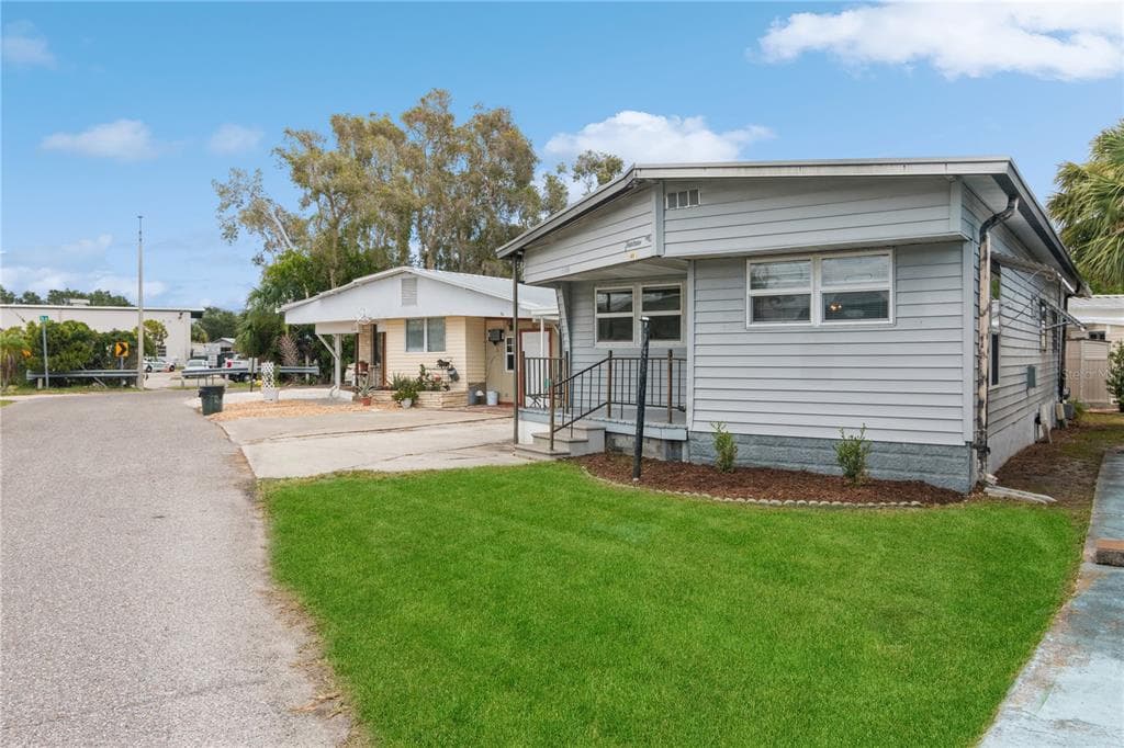 1606 OHIO AVENUE BRADENTON, FL 34207