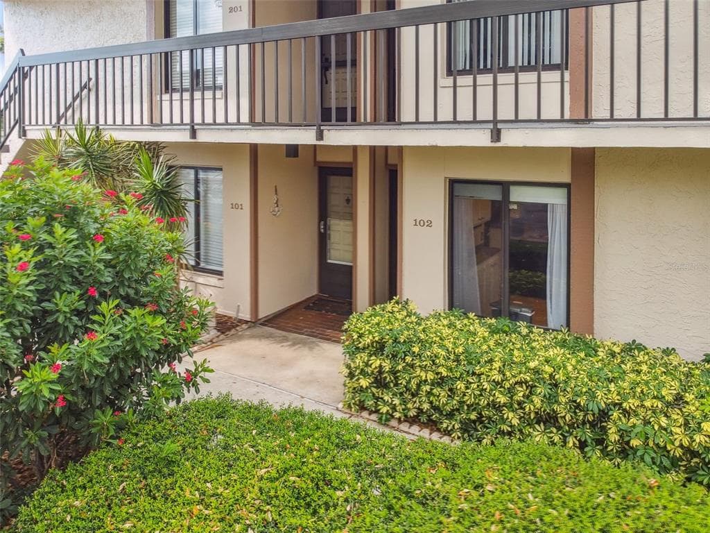 6268 PALMA DEL MAR BOULEVARD S UNIT 102 ST PETERSBURG, FL 33715