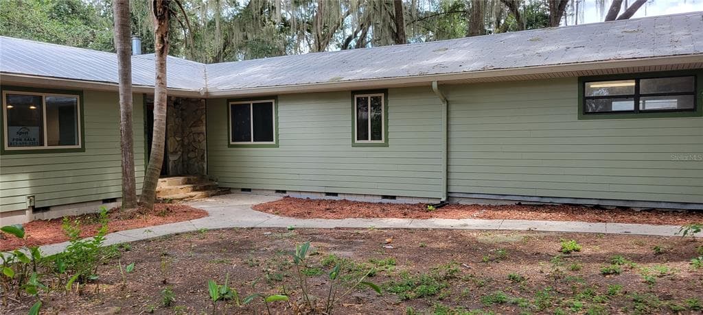 188 LITTLE ORANGE LAKE DRIVE HAWTHORNE, FL 32640