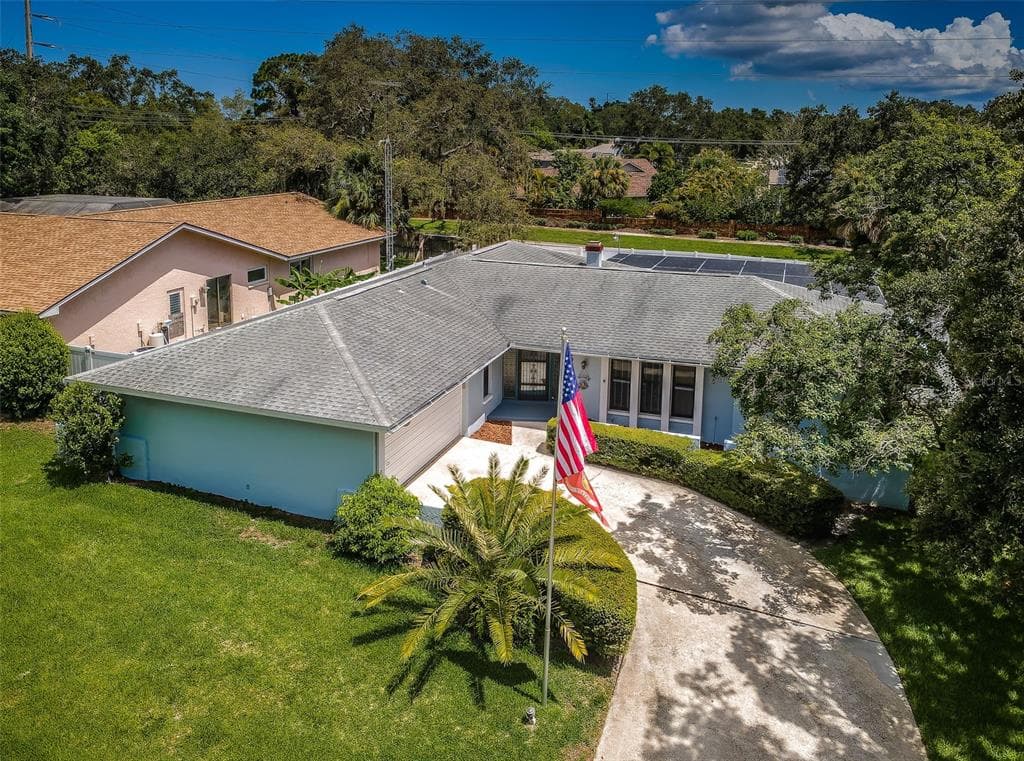 1907 HIGHVIEW DRIVE PALM HARBOR, FL 34683