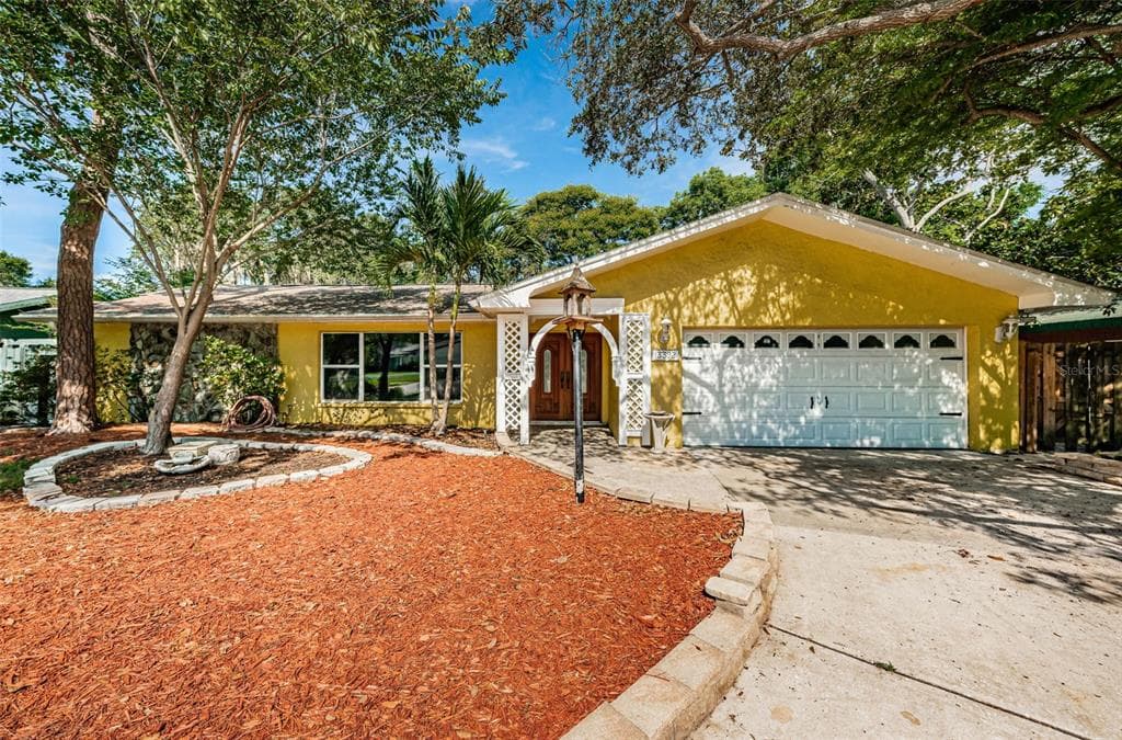 13392 84TH TERRACE SEMINOLE, FL 33776