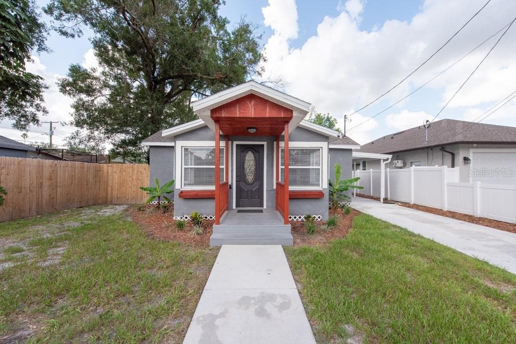 1502 W ROBSON STREET TAMPA, FL 33604