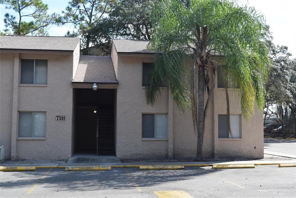 7511 PITCH PINE CIRCLE UNIT A TAMPA, FL 33617