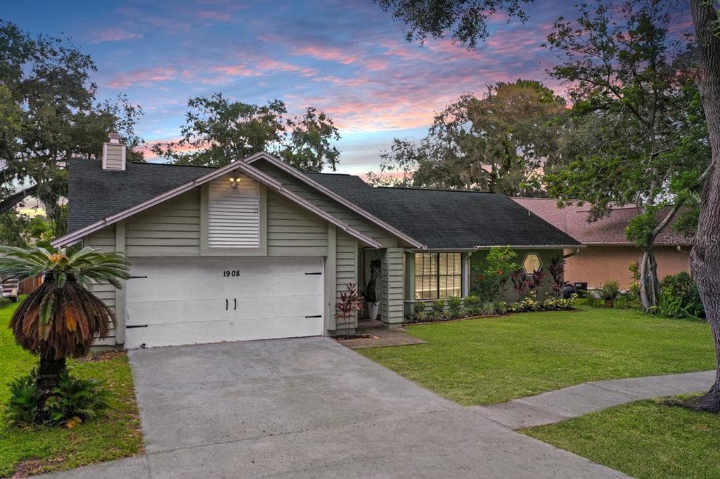 1908 DOCKSIDE DRIVE VALRICO, FL 33594