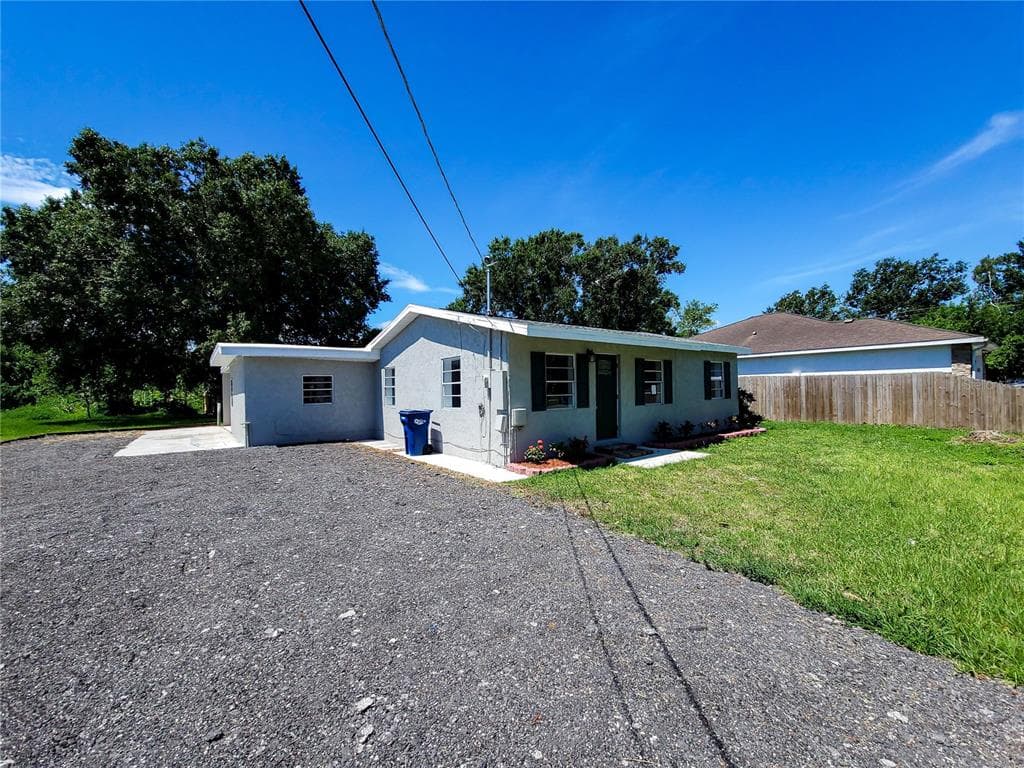 4608 34TH AVENUE E BRADENTON, FL 34208