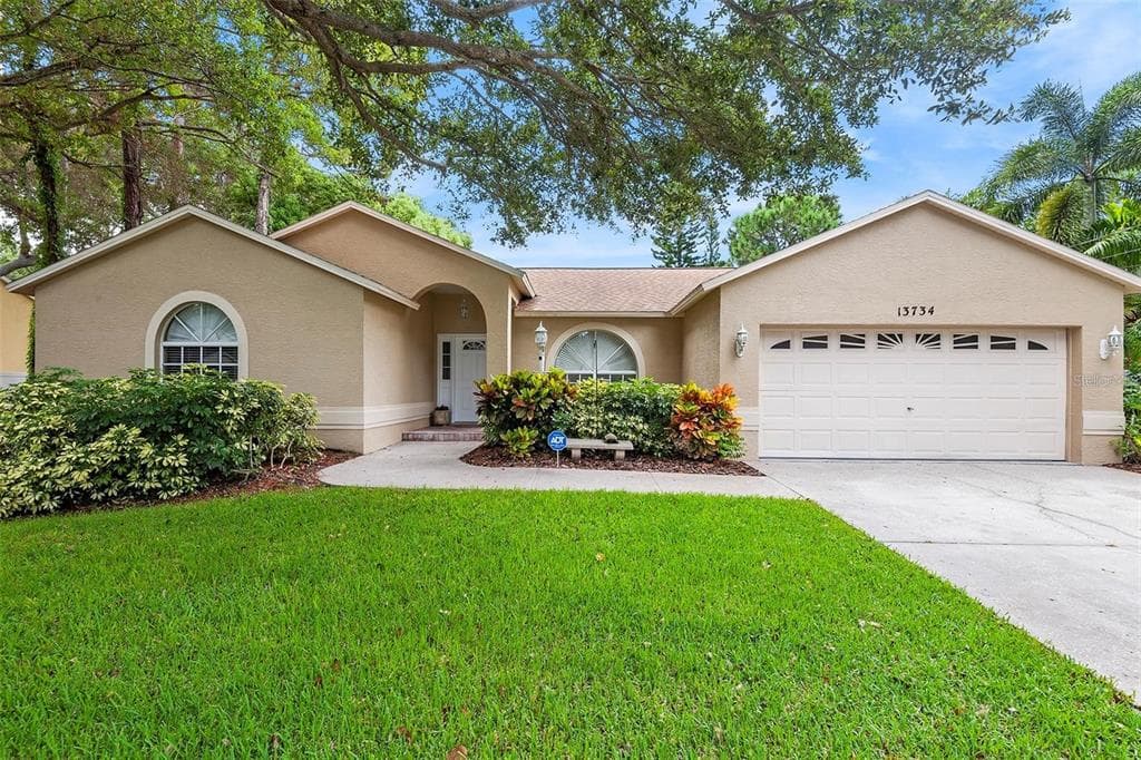 13734 76TH AVENUE SEMINOLE, FL 33776