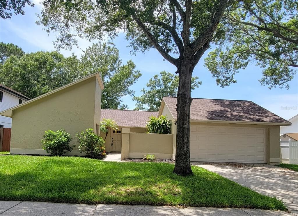 15808 CRYING WIND DRIVE TAMPA, FL 33624