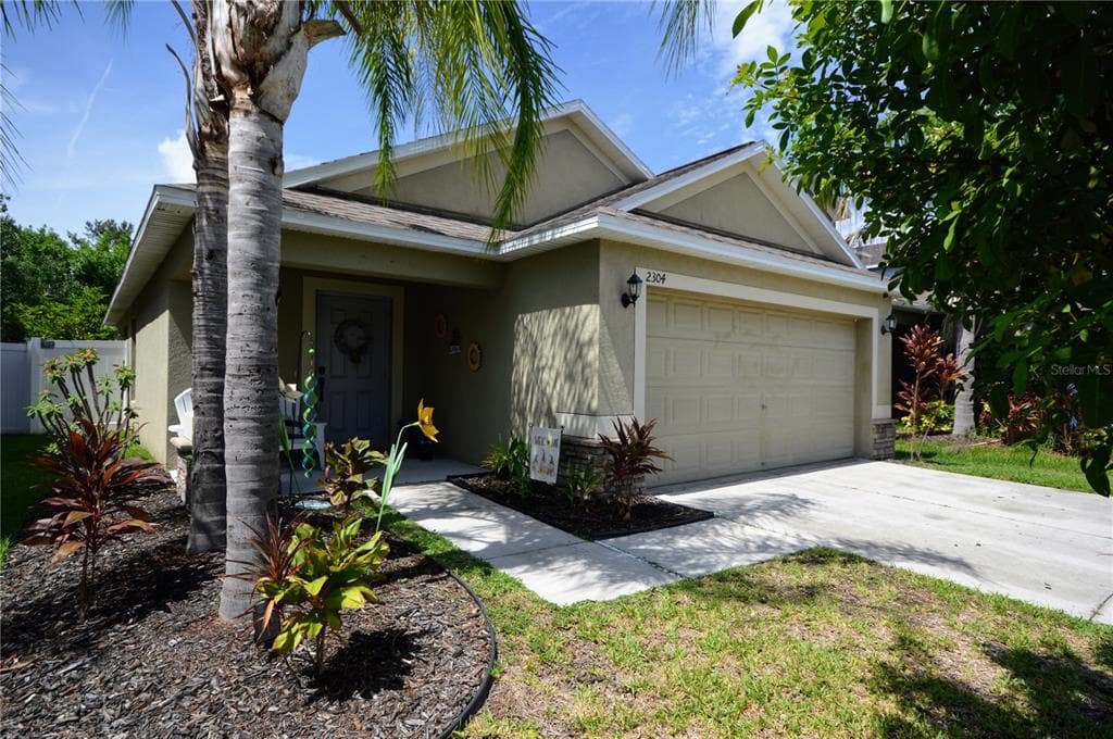 2304 RICHWOOD PIKE DRIVE RUSKIN, FL 33570