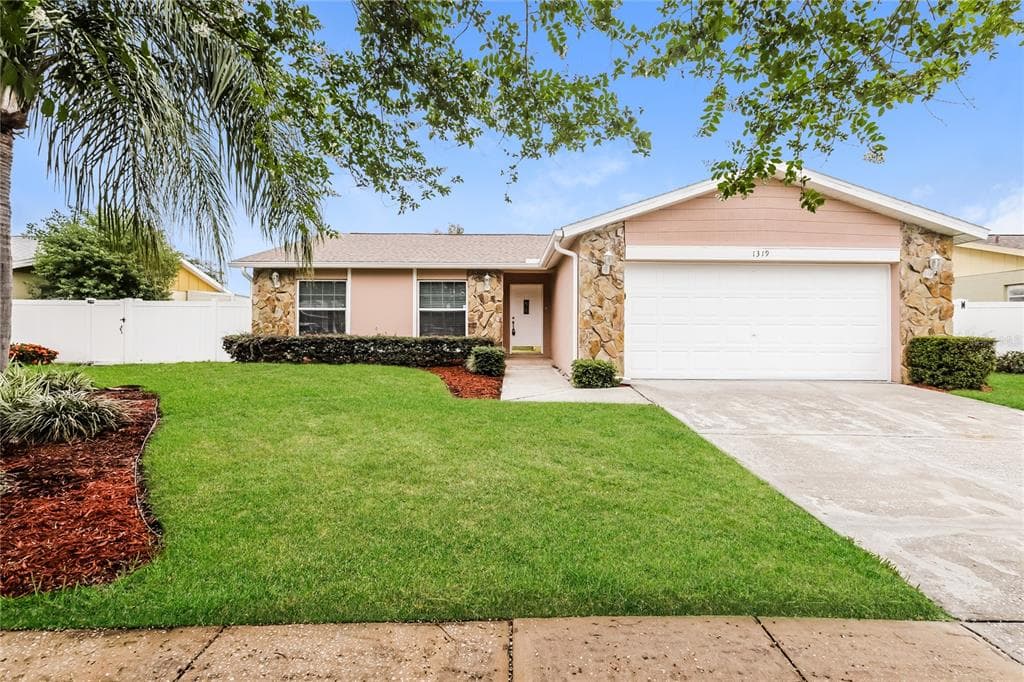 1319 FOXBORO DRIVE BRANDON, FL 33511