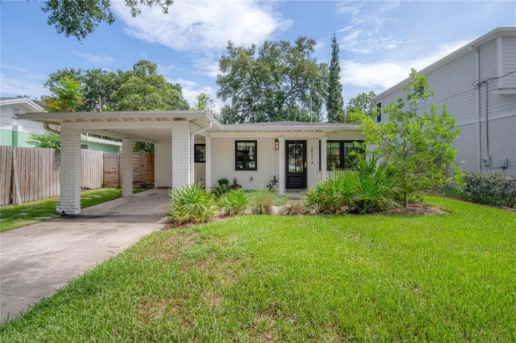 3912 W VASCONIA STREET TAMPA, FL 33629