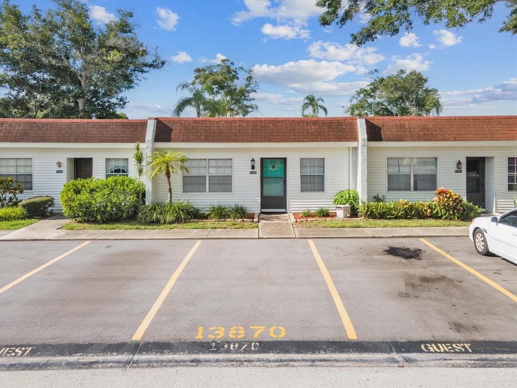 13870 OAKWOOD LANE SEMINOLE, FL 33776