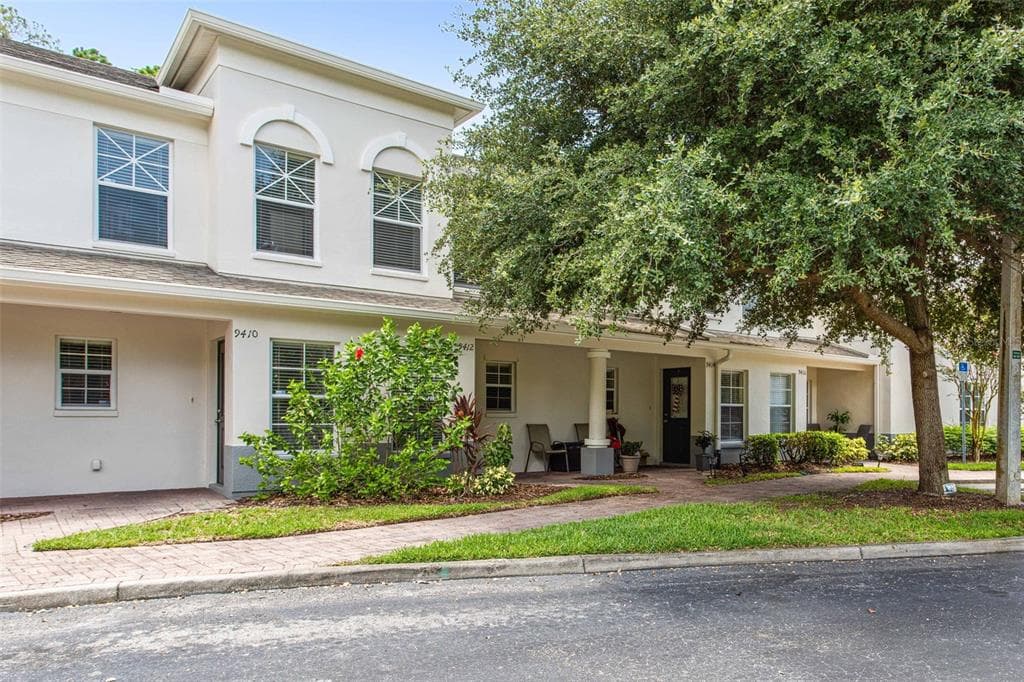 9412 CHARLESBERG DRIVE TAMPA, FL 33635