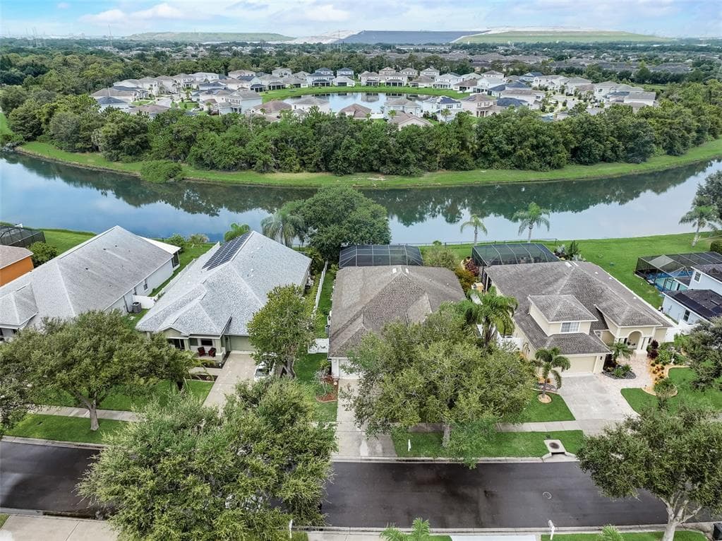 9039 PINEBREEZE DRIVE RIVERVIEW, FL 33578