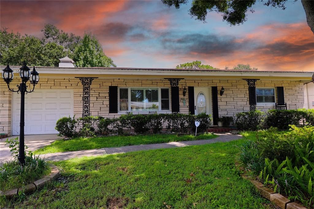 1648 SUFFOLK DRIVE CLEARWATER, FL 33756