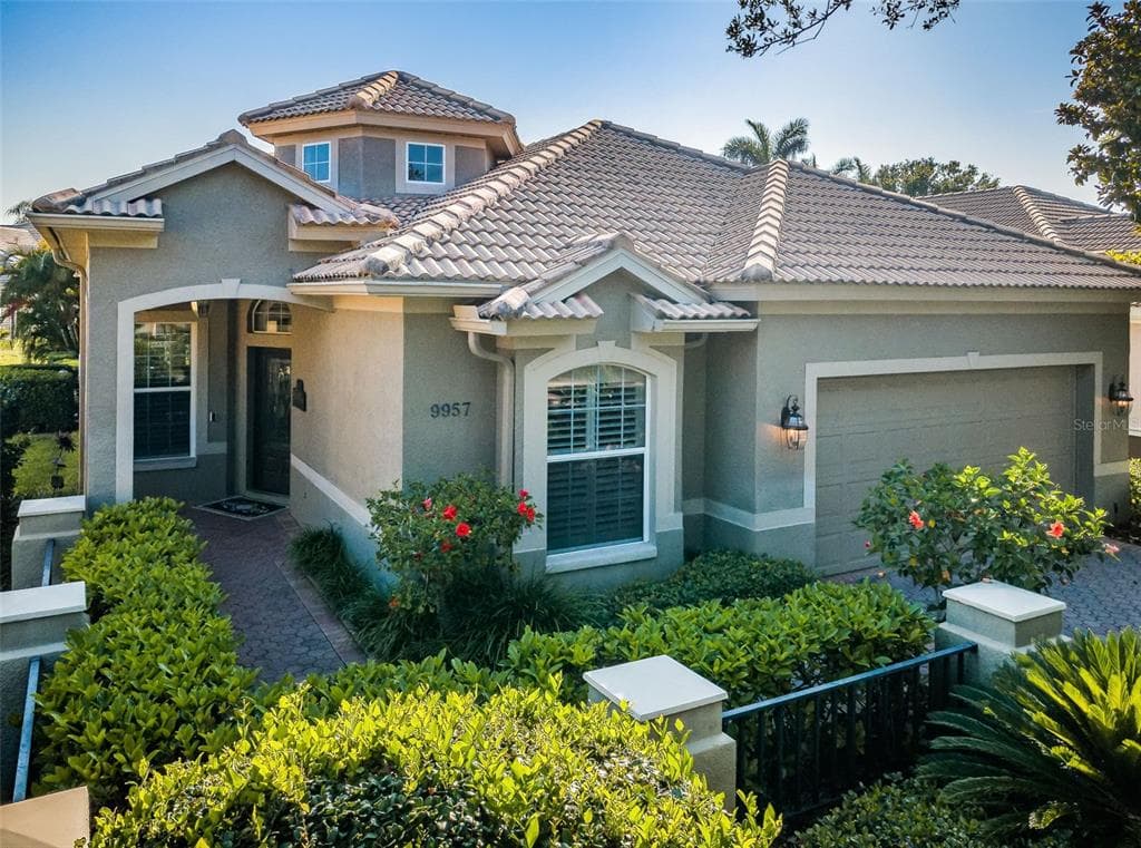 9957 SAGO POINT DRIVE LARGO, FL 33777