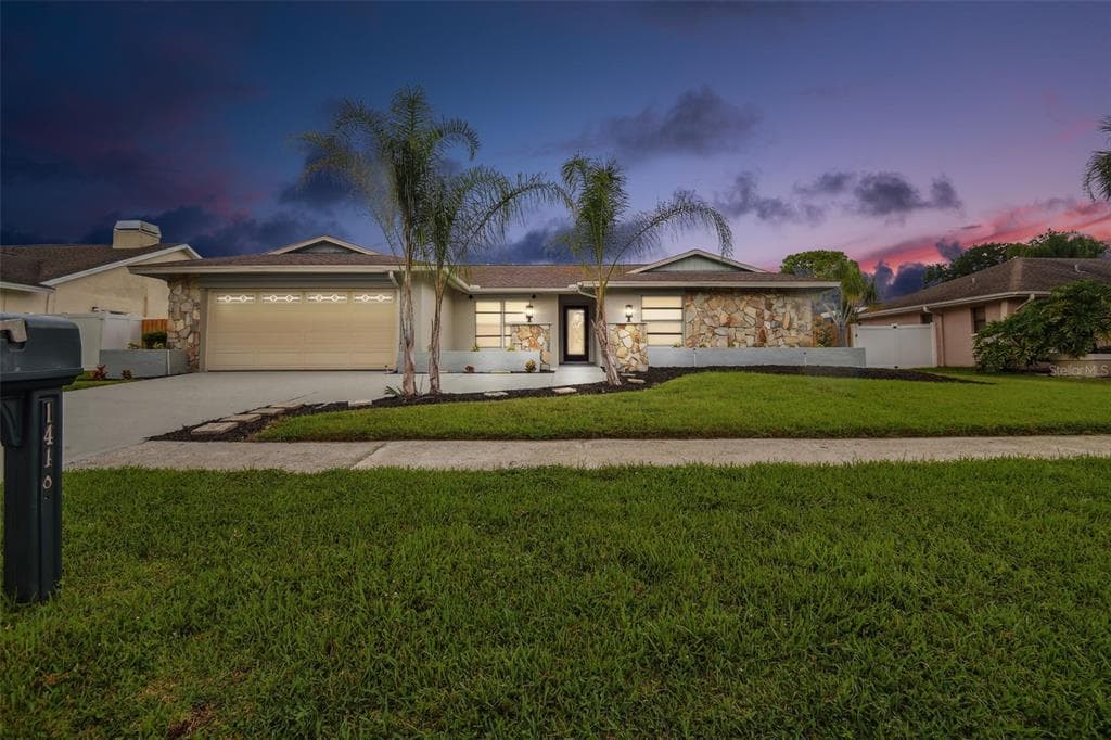 14187 FENNSBURY DRIVE
