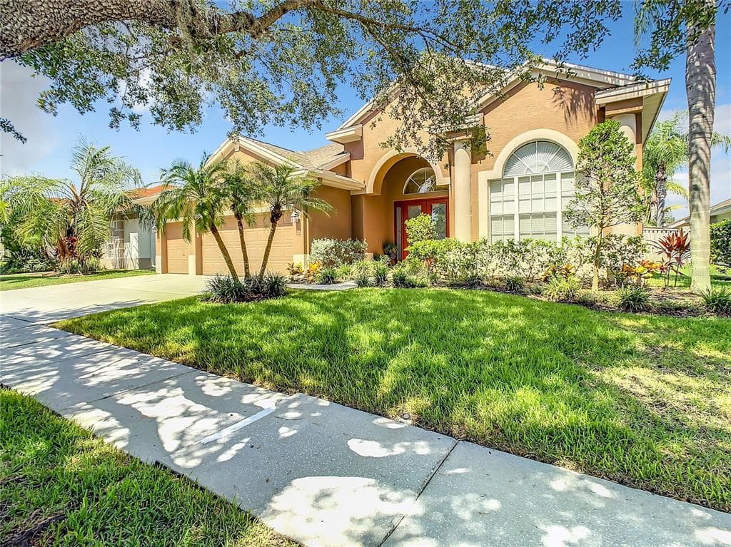 10605 TAVISTOCK DRIVE TAMPA, FL 33626