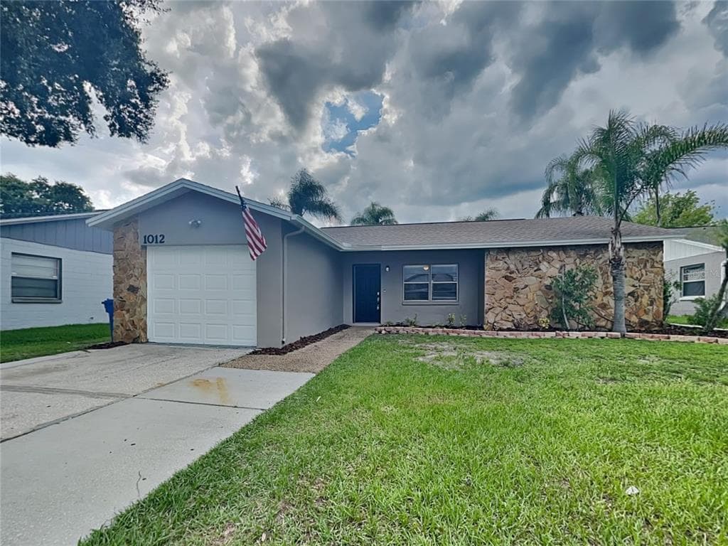 1012 OLD FIELD DRIVE BRANDON, FL 33511