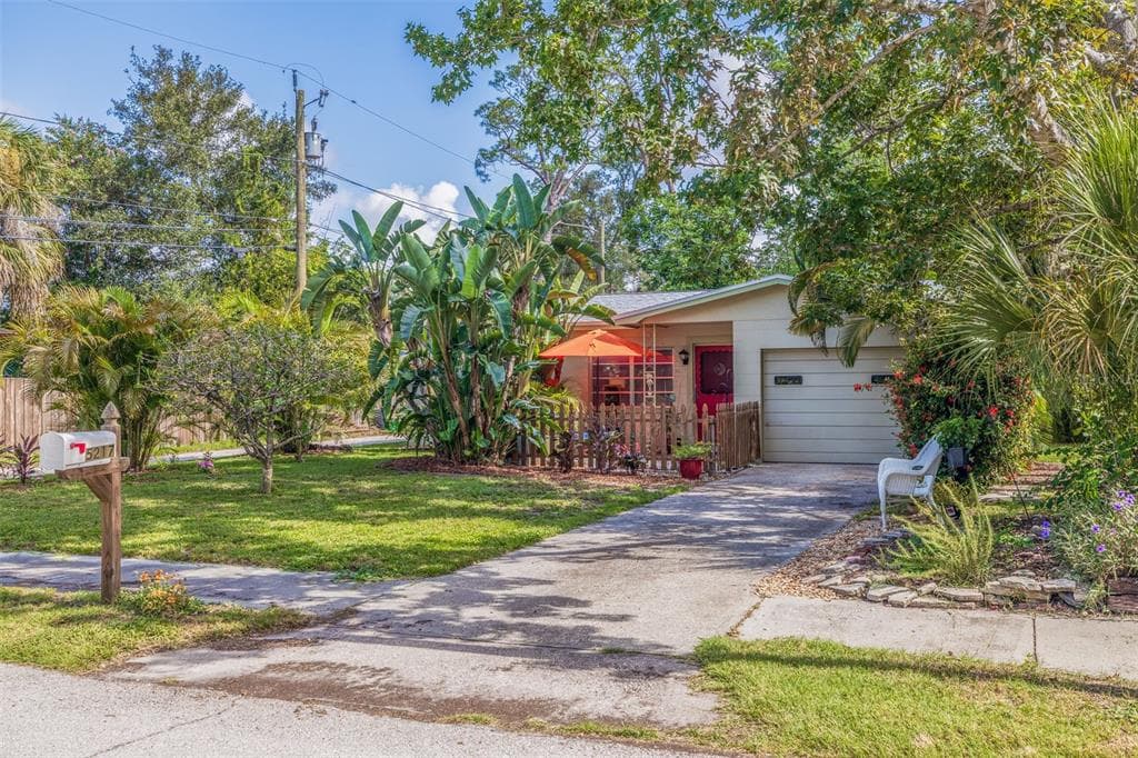 5217 16TH AVENUE S GULFPORT, FL 33707