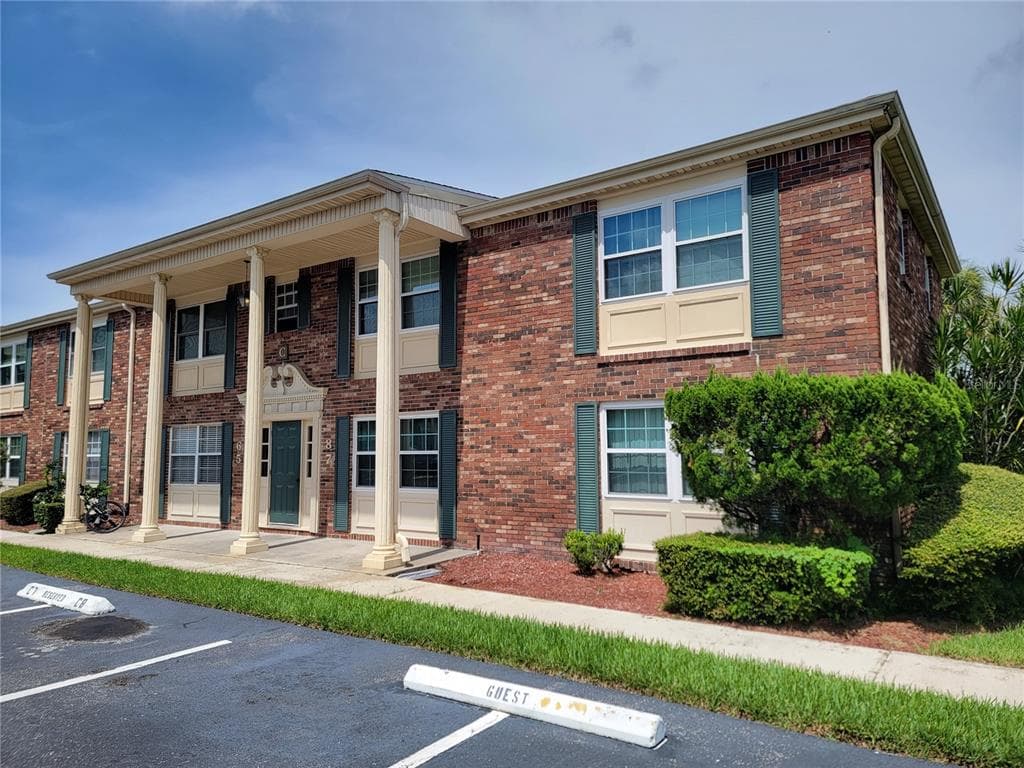 1920 E EDGEWOOD DRIVE UNIT C5 LAKELAND, FL 33803