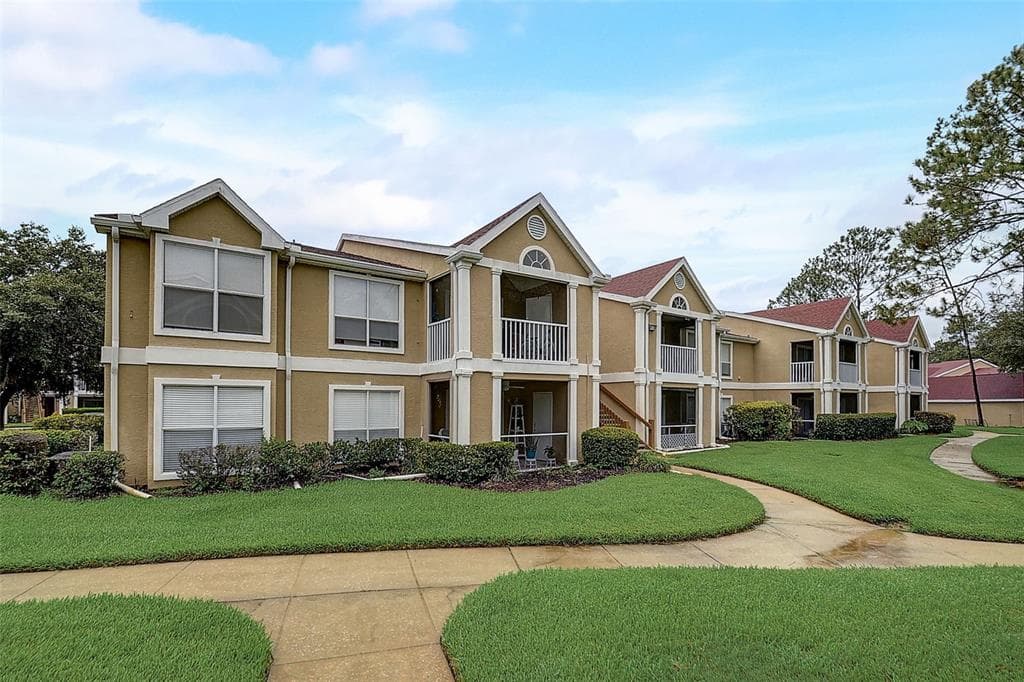 9481 HIGHLAND OAK DRIVE UNIT 909 TAMPA, FL 33647