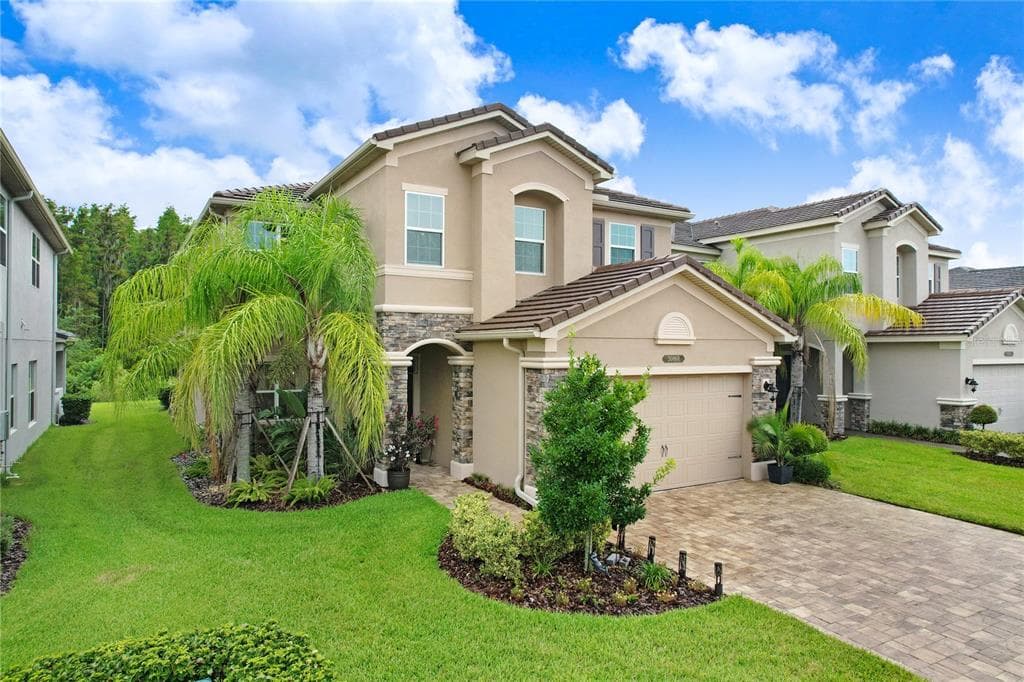 30868 LINDENTREE DRIVE WESLEY CHAPEL, FL 33543
