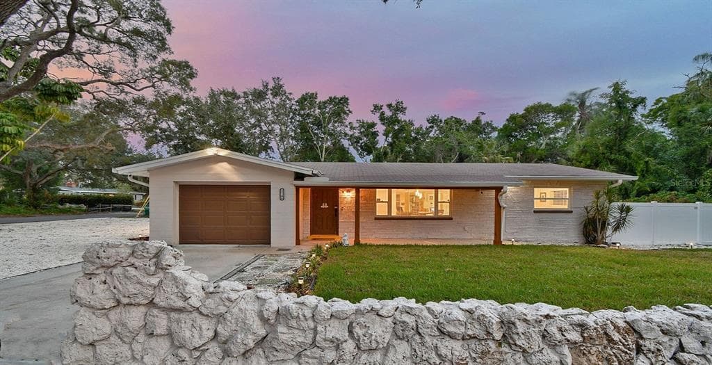 11146 51ST AVENUE N ST PETERSBURG, FL 33708