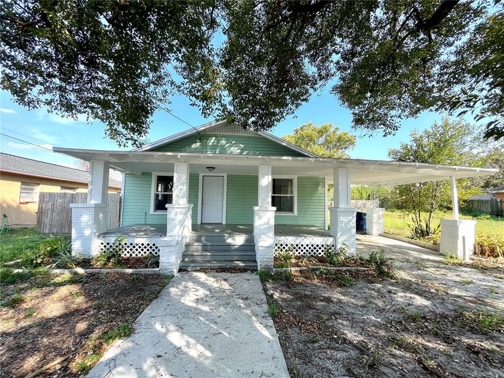 8311 N SEMMES STREET TAMPA, FL 33604