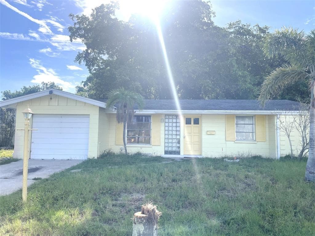 6015 HOPKINS DRIVE N BRADENTON, FL 34207